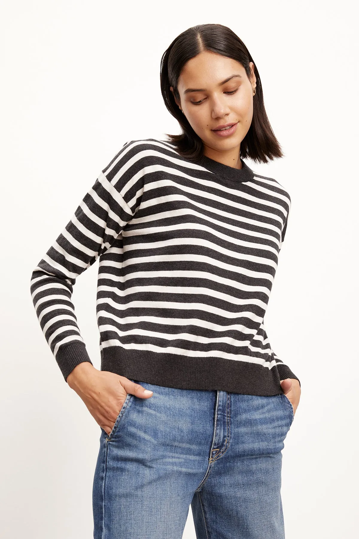 ALISTER STRIPED CREW NECK SWEATER