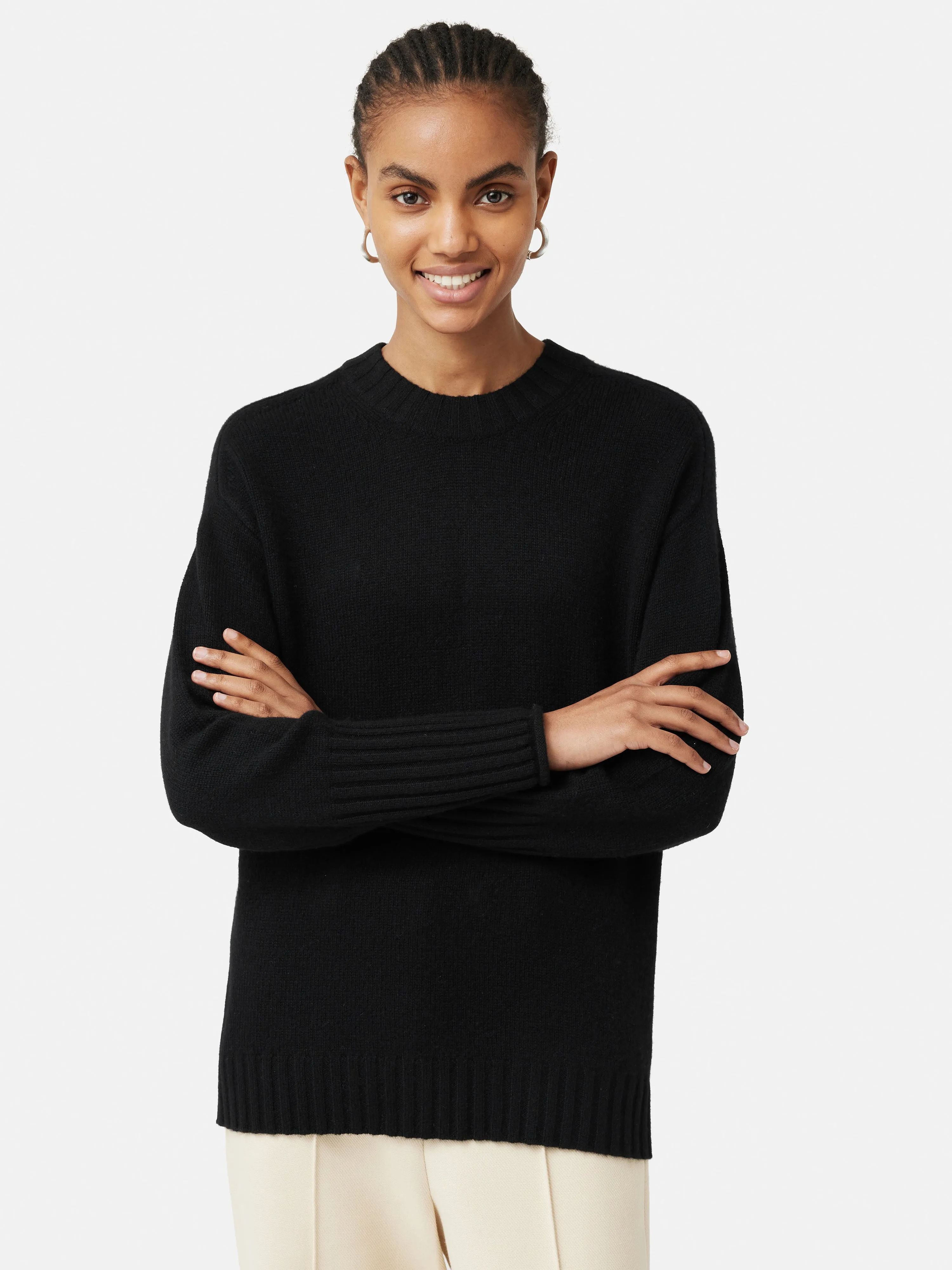 Cashmere Relaxed Crew Jumper | Black