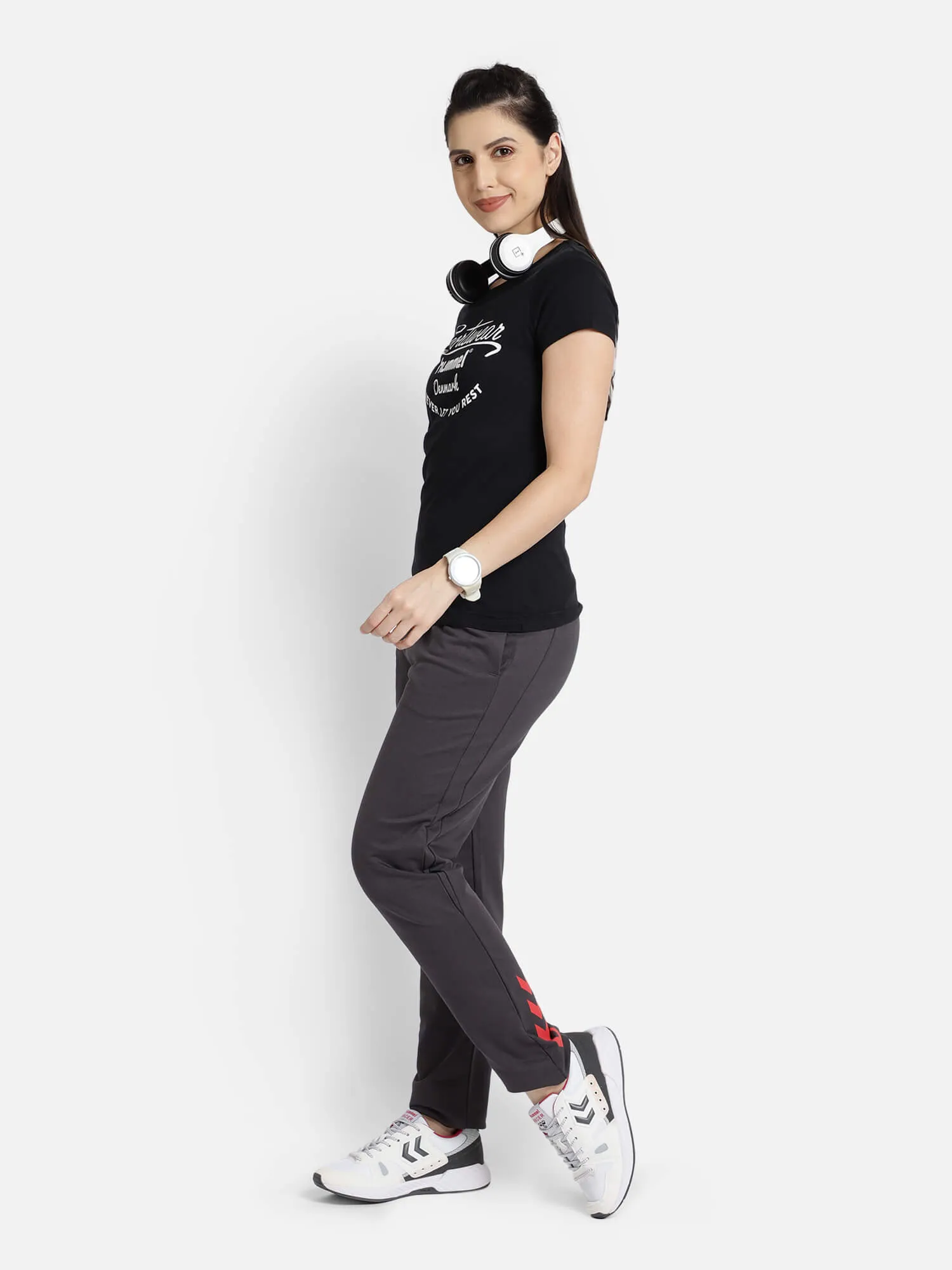 Kumin Women Cotton Black T-Shirt