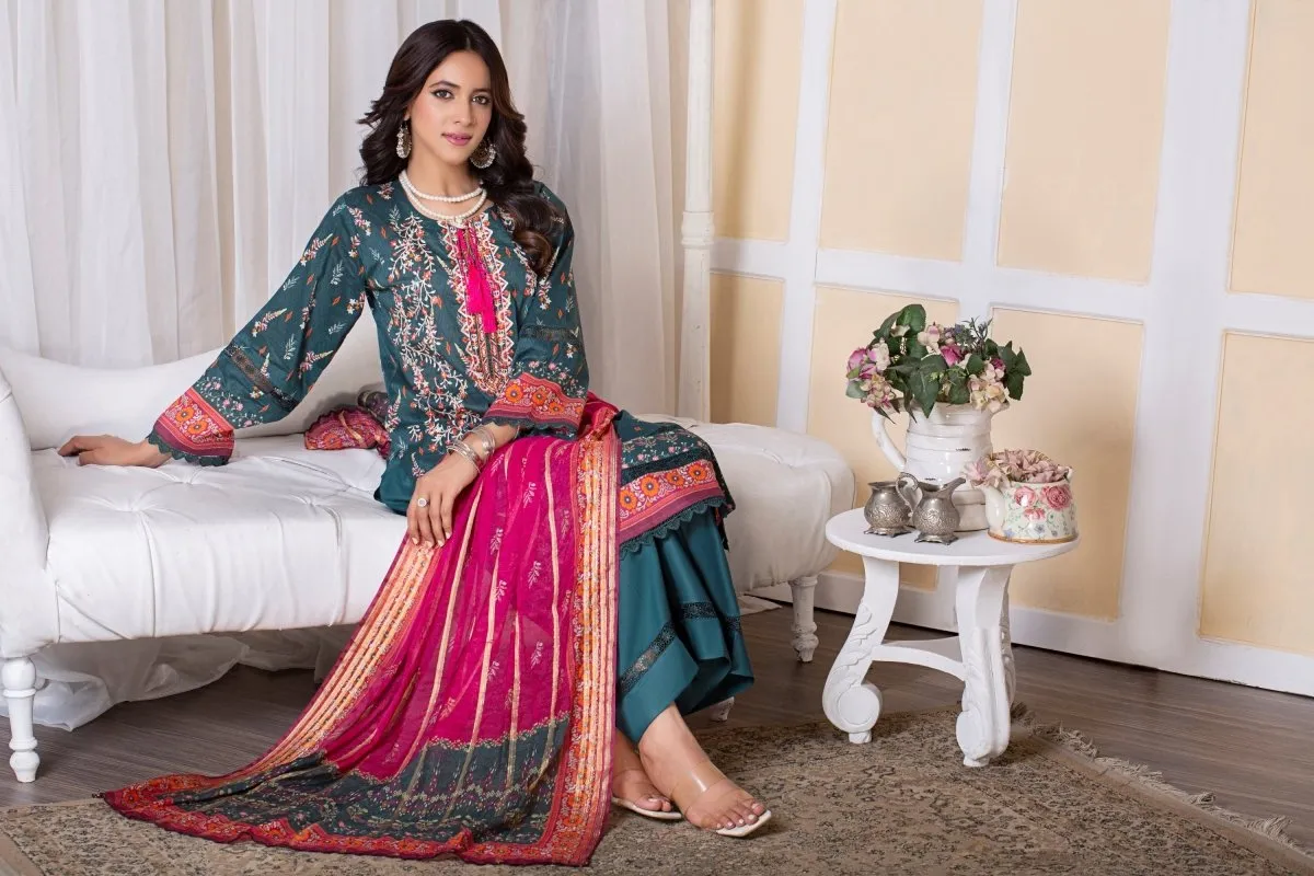 Munira Lawn 3 Piece Pakistani Suit MUN570