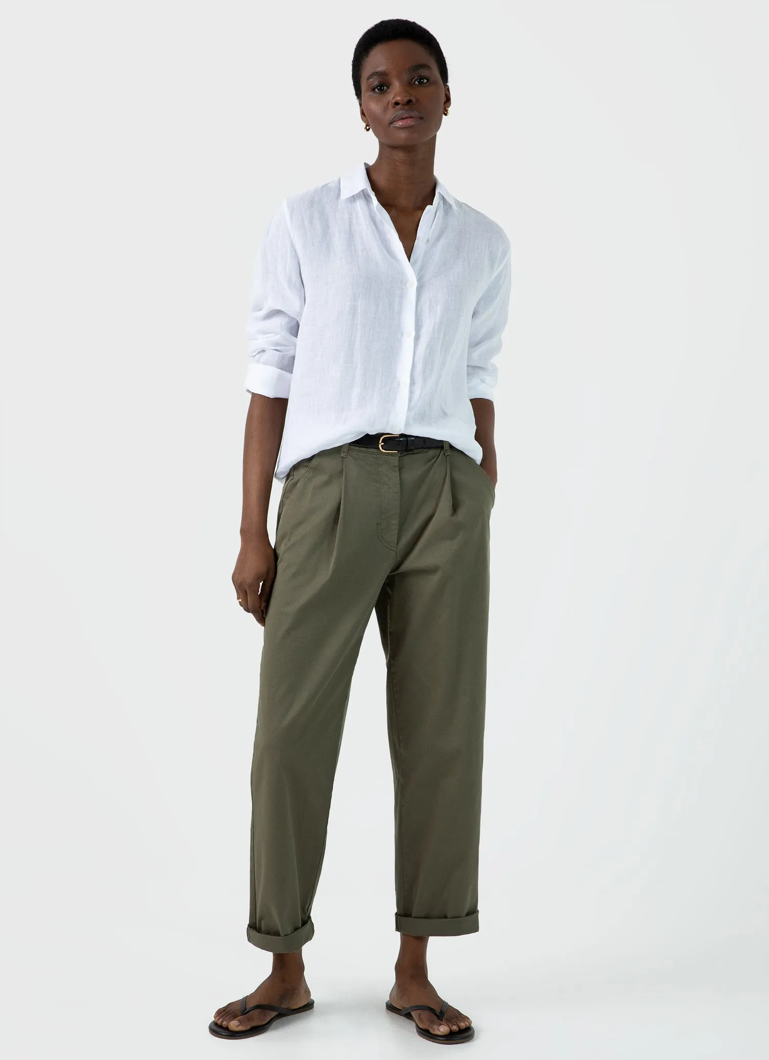 Women's Pleated Chino in Pale Khaki