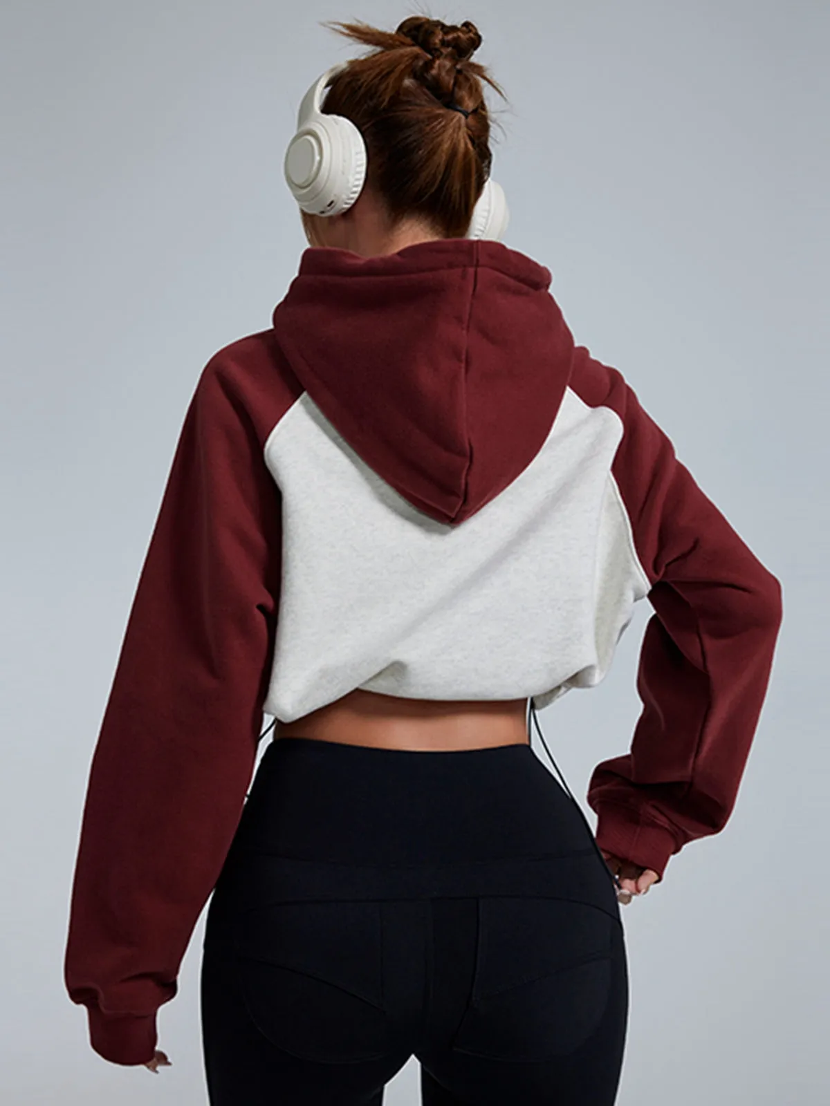 ZASUWA Female Contrast Color Cropped Hoodies